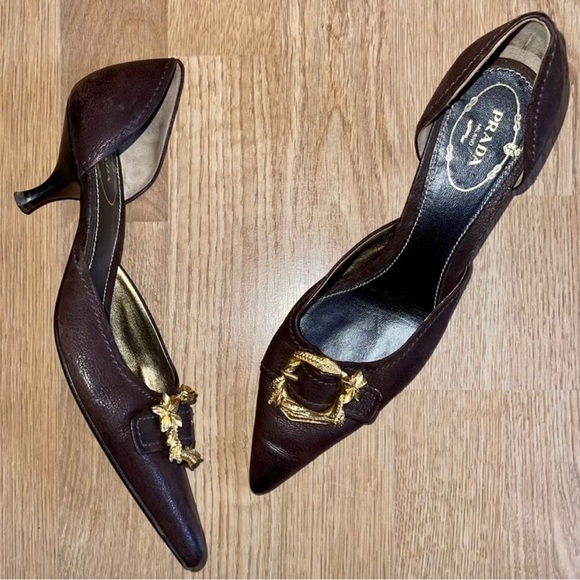 Vintage Prada Kitten Heels | Brown Leather Pointed Toe with Gold Snake Buckle - Picture 4 of 10